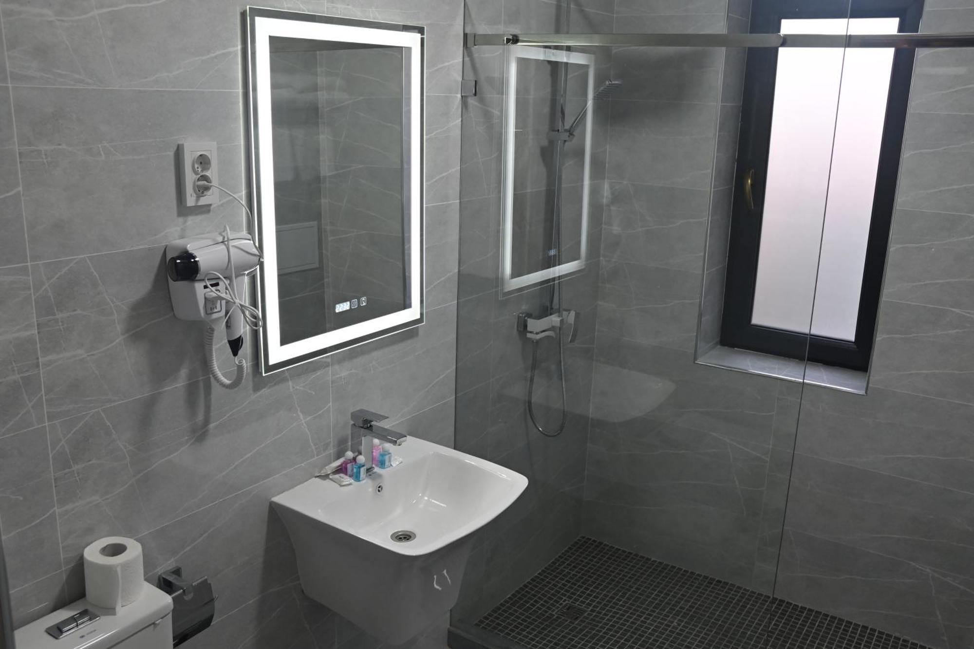 My Status Hotel Tashkent Luaran gambar