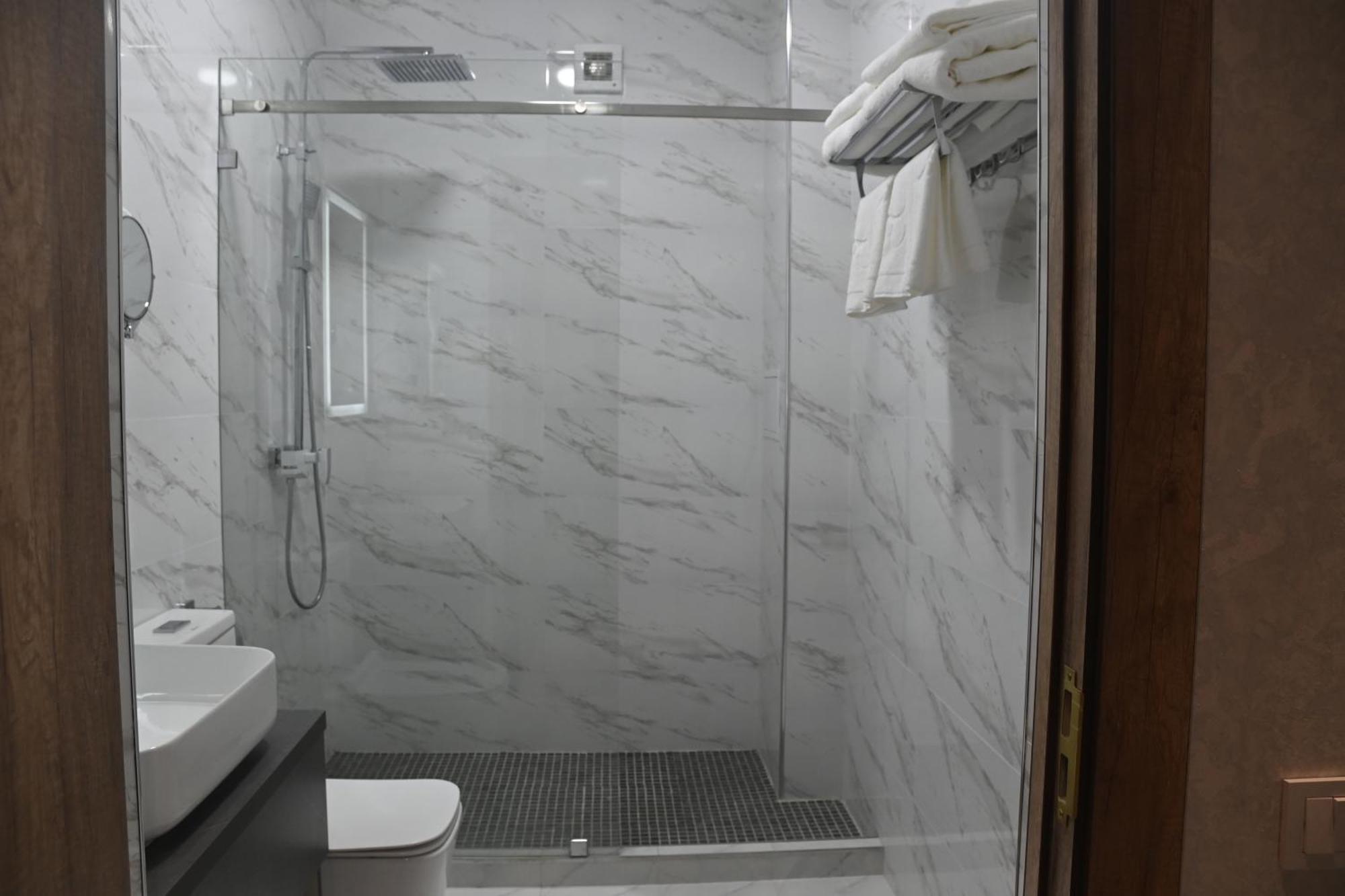 My Status Hotel Tashkent Luaran gambar
