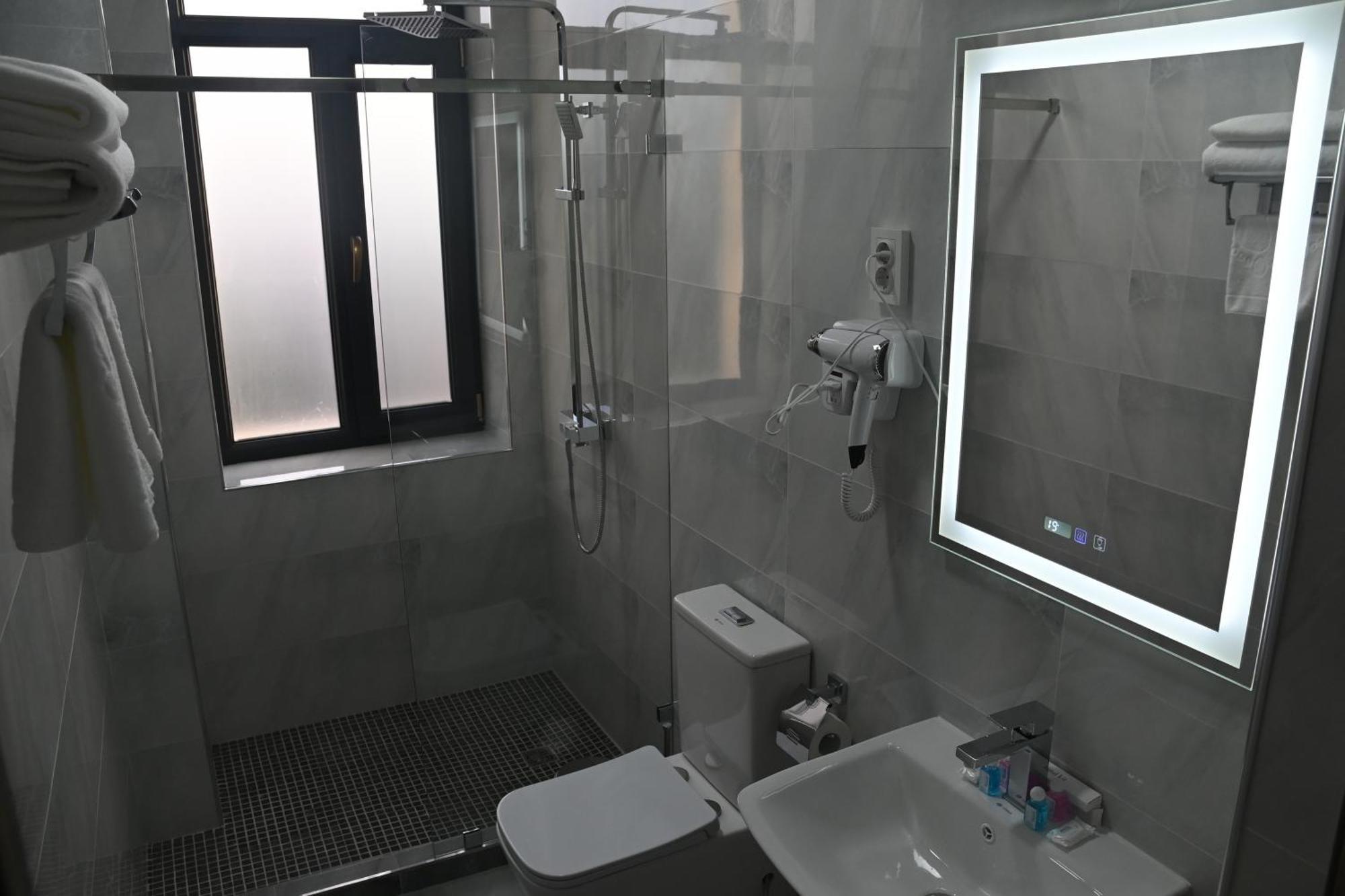 My Status Hotel Tashkent Luaran gambar
