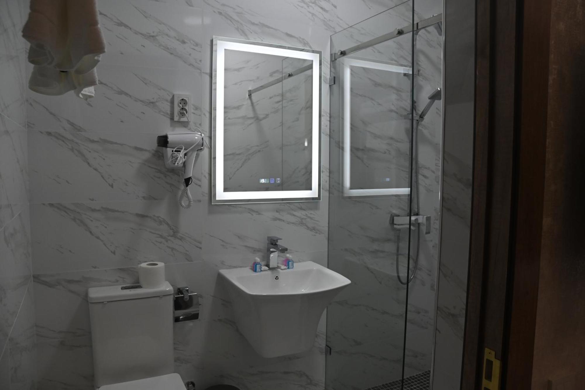 My Status Hotel Tashkent Luaran gambar