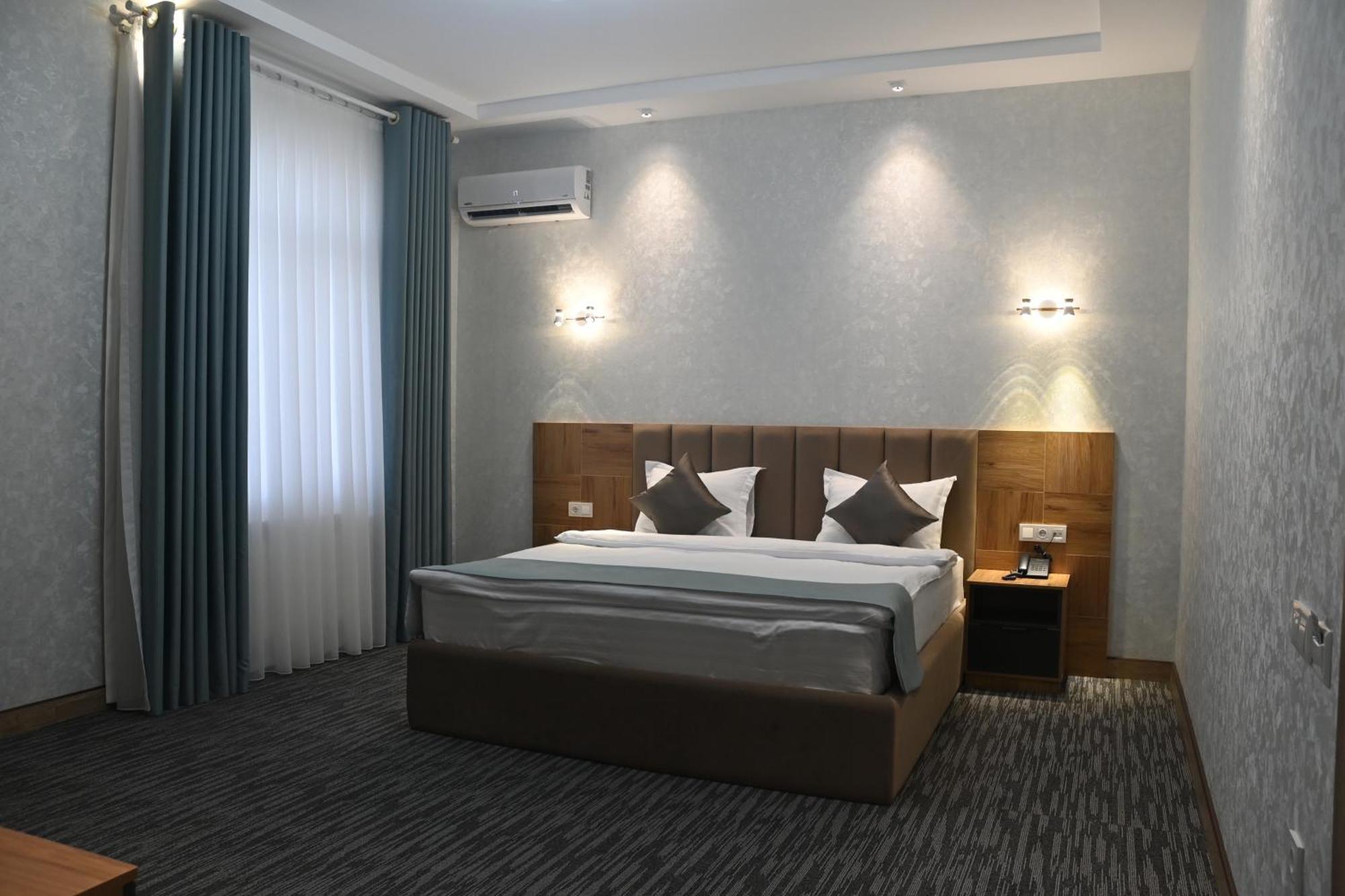 My Status Hotel Tashkent Luaran gambar
